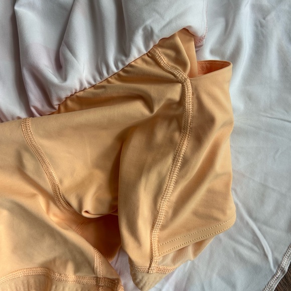 LULULEMON Court Rival High-Rise Skirt Built-In Shorts Garrogeo Multi Skort Sz 2 - Picture 10 of 15